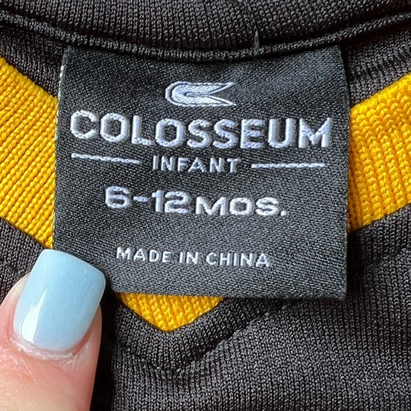 Infant baby toddler Colosseum 6-12M Pittsburgh Penguins Snap One Piece - Picture 5 of 5